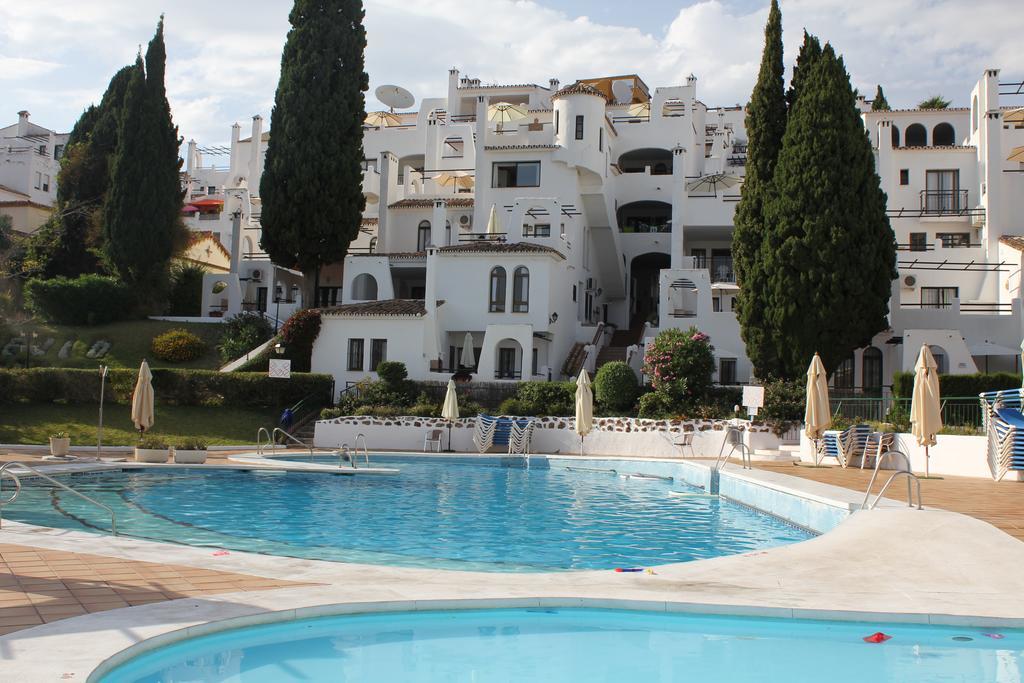 Apartamento Turistico Pueblo Evita Apartment Benalmadena Ngoại thất bức ảnh