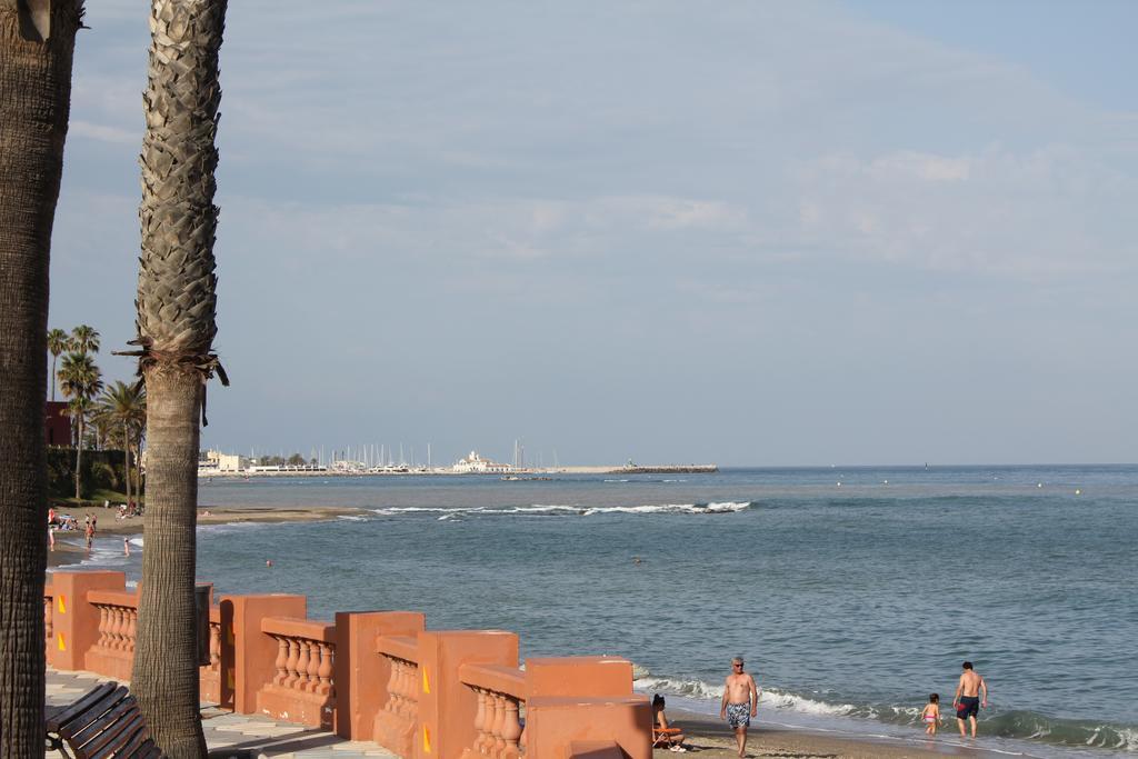 Apartamento Turistico Pueblo Evita Apartment Benalmadena Ngoại thất bức ảnh