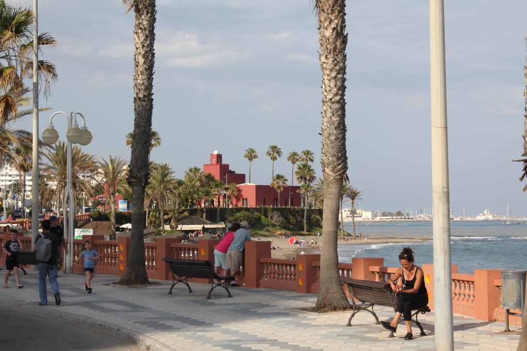 Apartamento Turistico Pueblo Evita Apartment Benalmadena Ngoại thất bức ảnh